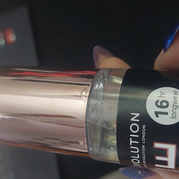 Makeup Revolution infinite setting spray - Picture 3 of 3